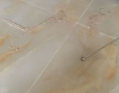 临江瓷砖空鼓维修公司分享粘合剂选择不当在瓷砖铺贴过程中可能导致以下问题